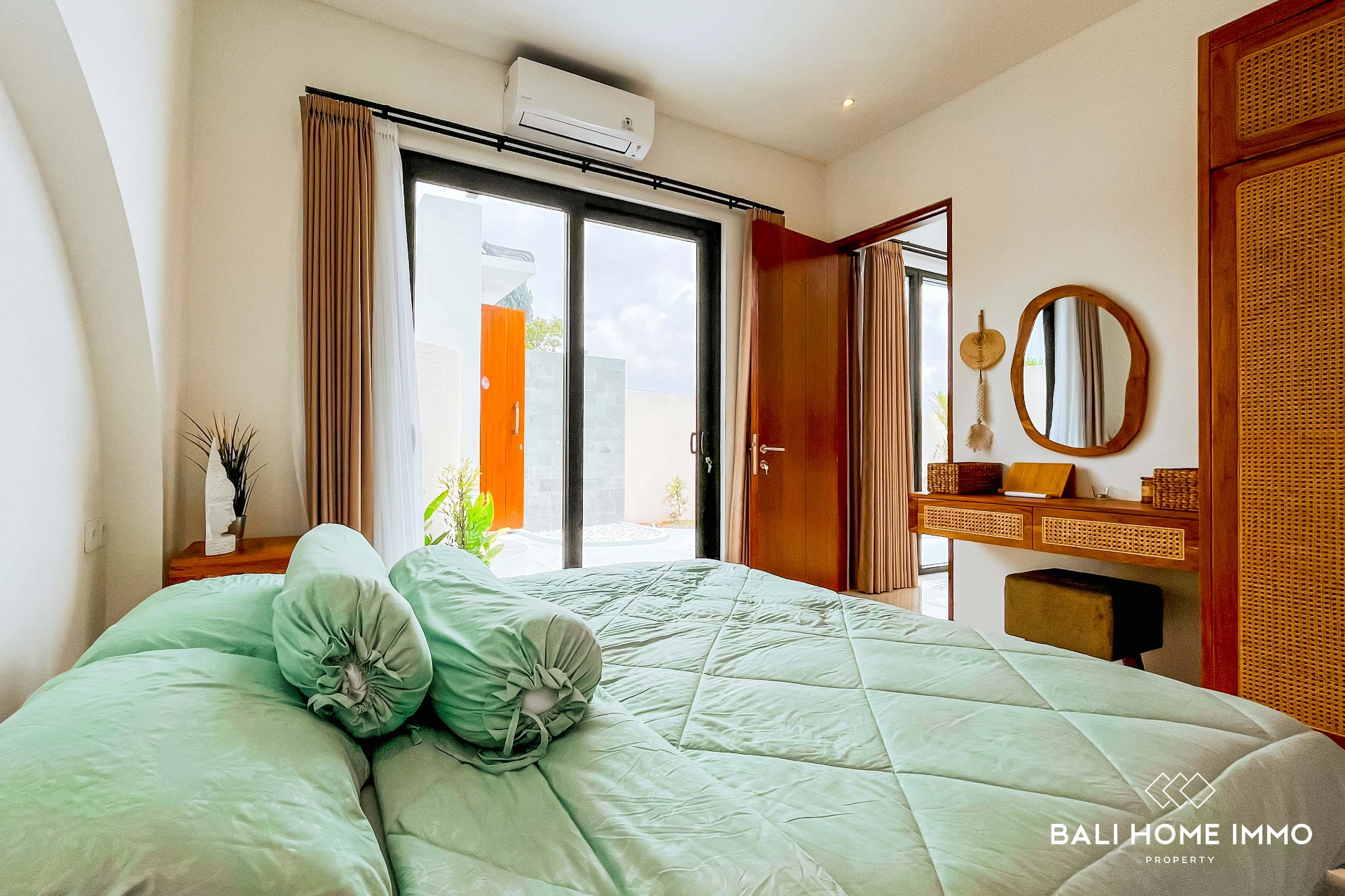 Cozy 2 Bedrooms Villa for Rent & Sale in Ungasan, 2-bed villa for rent in Uluwatu – photo 8 of 13