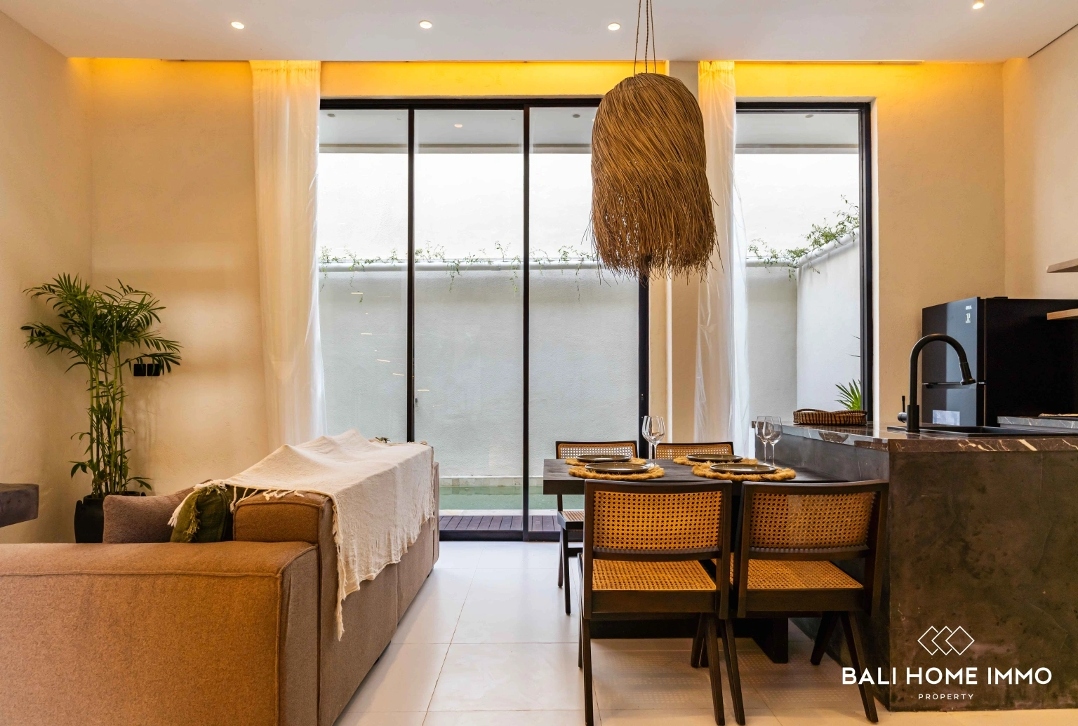 Brand new 1 Bedrooms villa in Bali near Cemagi Beach, 1-bed villa for rent in Seseh – photo 6 of 14