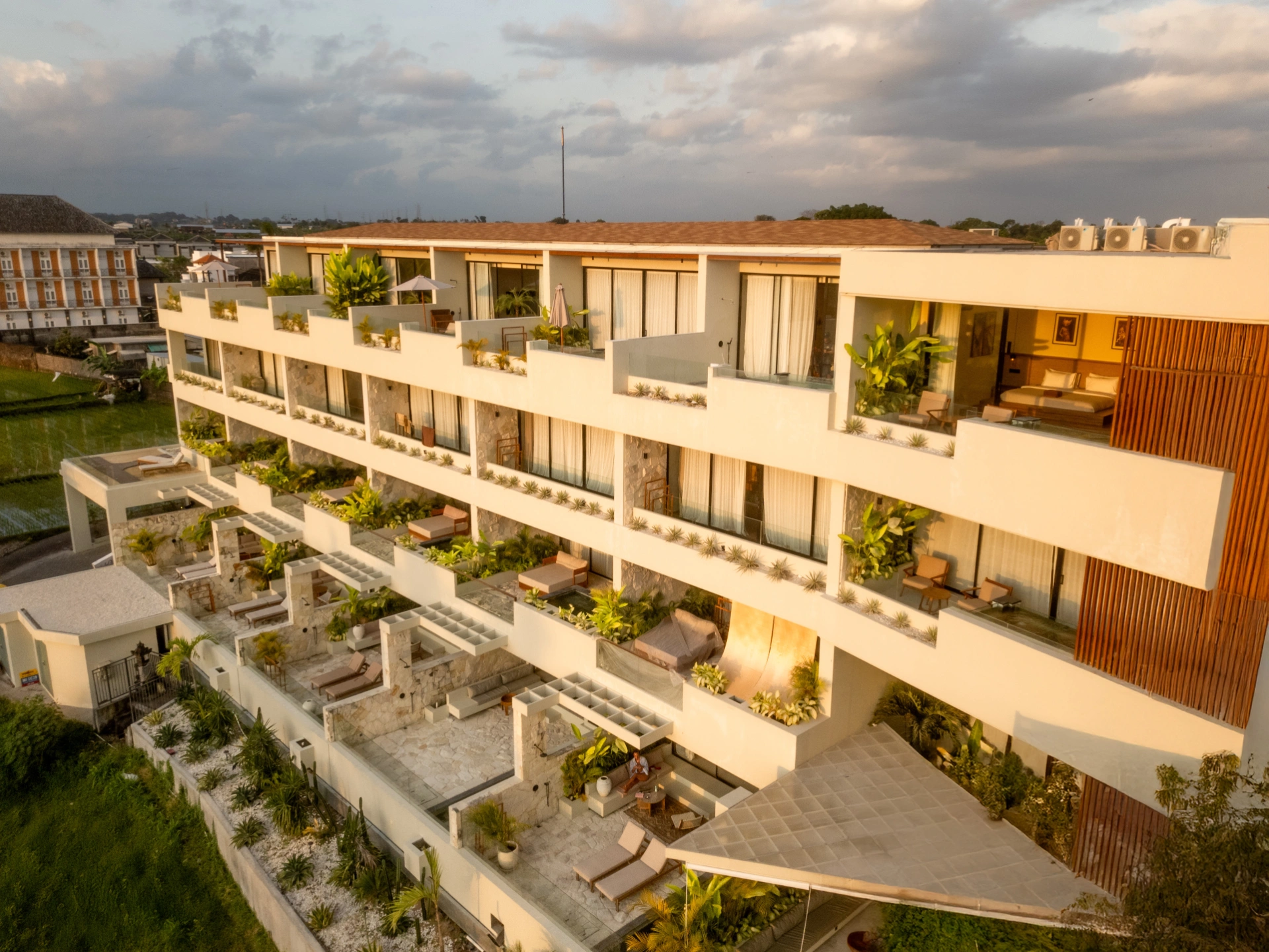 Sore Hotels - 1BR Studio | Rice Field Balcony, Pool & Workspace, 1-bed villa for rent in Pererenan – photo 2 of 15