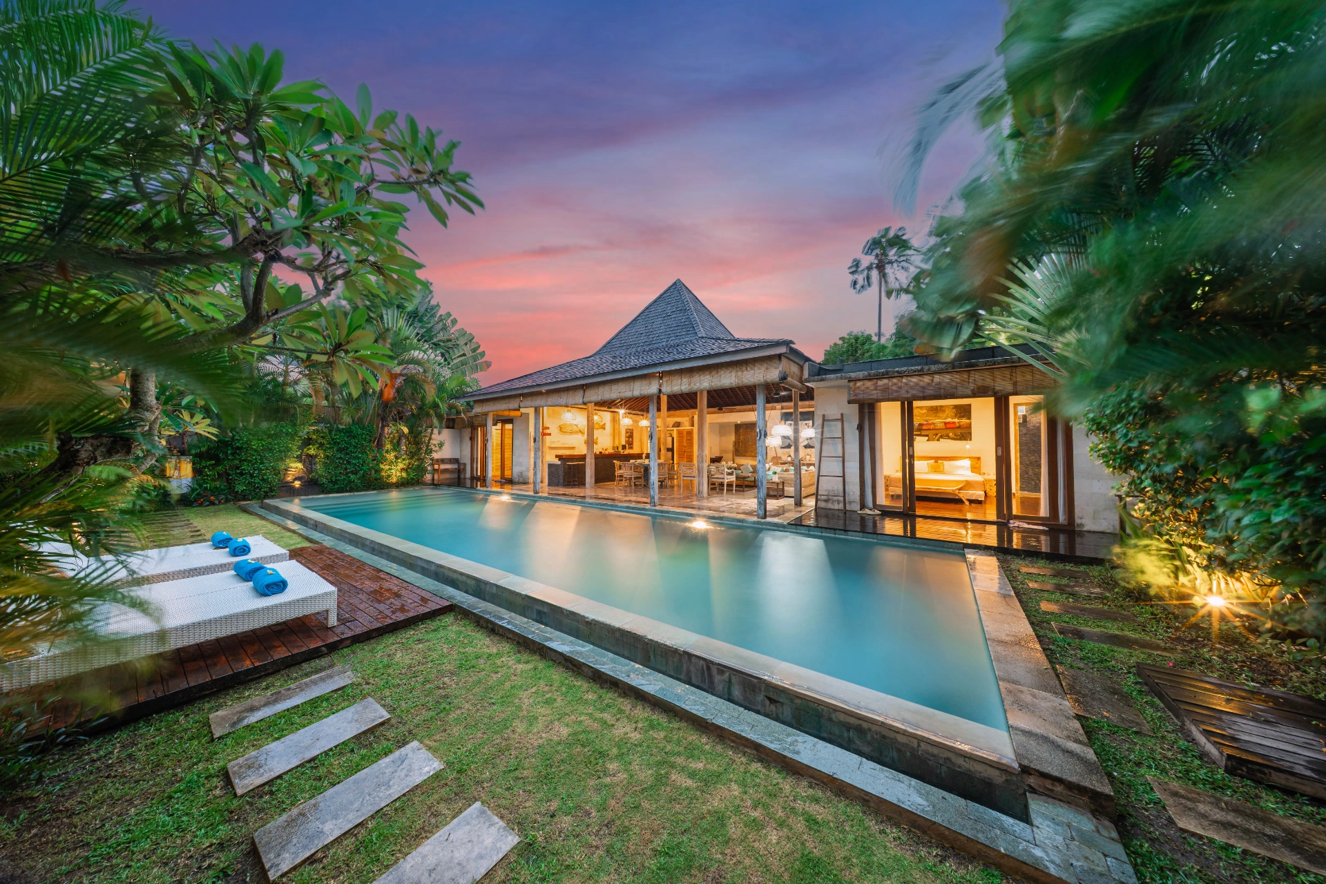 Designer 4BR Pool Villa in Canggu Sundeck Near Beach, 4-bed villa for rent in Canggu – photo 7 of 15