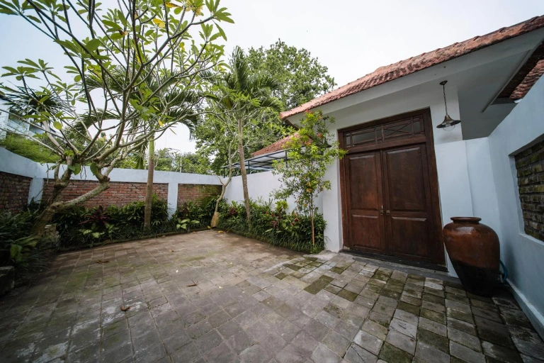 3BR Riverfront Villa with Jungle Views | Pererenan, 3-bed villa for rent in Pererenan – photo 3 of 14
