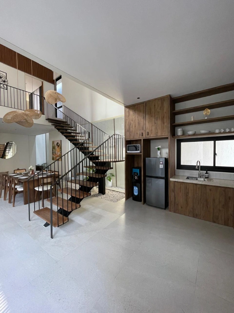 Leashold 24 Years Villa Modern Style in the Heart of Seminyak, 4-bed villa for sale in Seminyak – photo 11 of 15