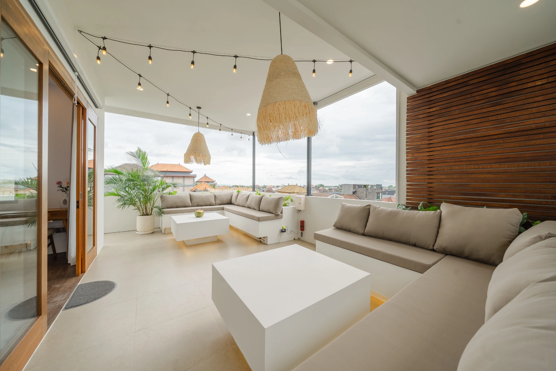 Brand New 3BR Luxury Villa with Rice Field View - Padonan, Canggu, 3-bed villa for rent in Canggu – photo 3 of 12