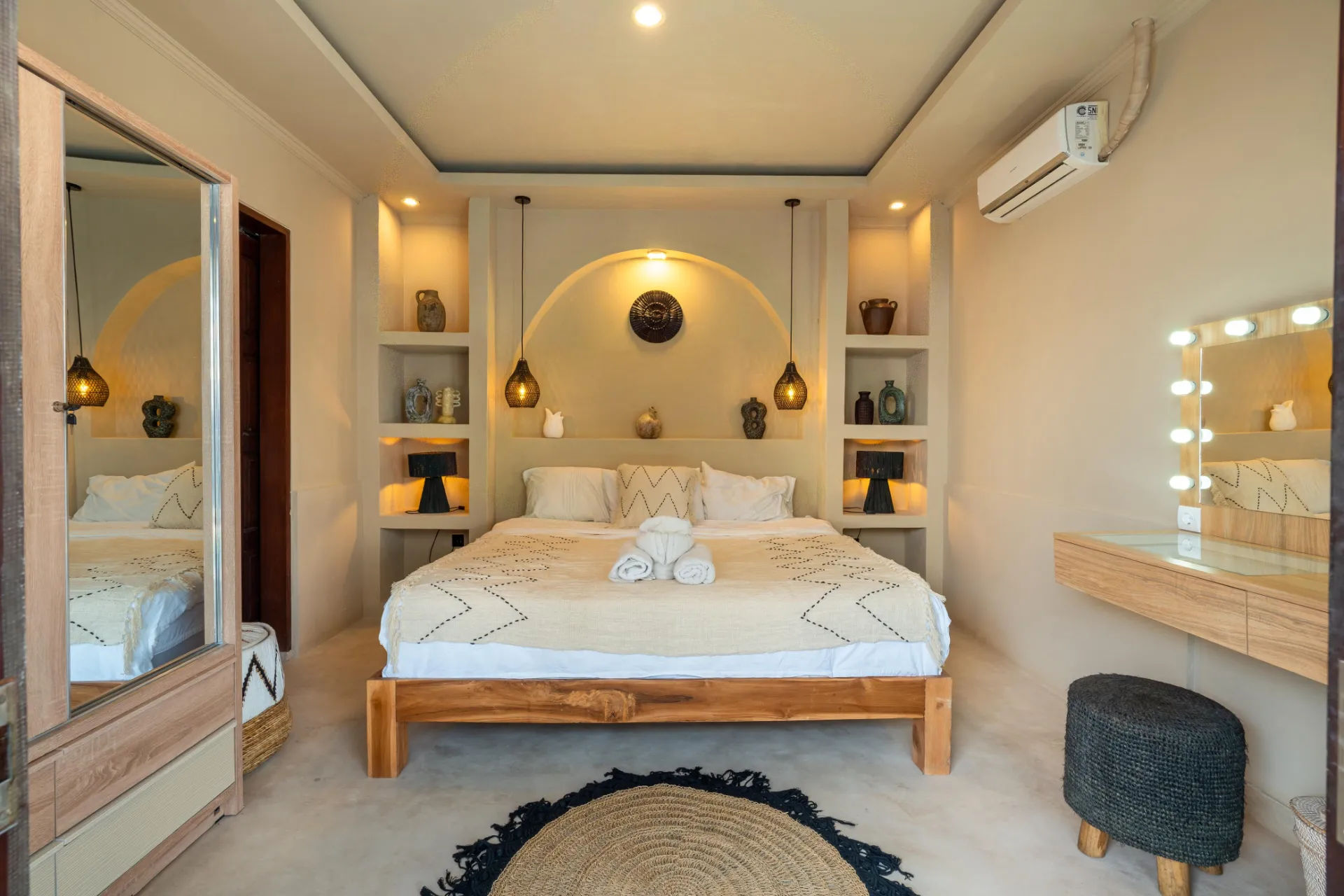 Modern 2BR Villa w/ Private Pool and Enclosed Living, 2-bed villa for rent in Canggu – photo 14 of 15