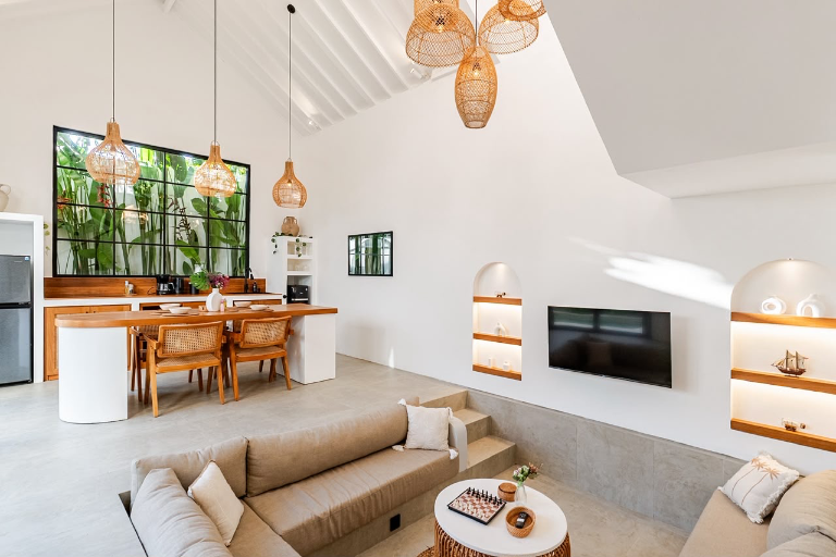 Modern 2-Bedroom Villa Within Walking Distance to Pantai Lima, 2-bed villa for rent in Pererenan – photo 2 of 15