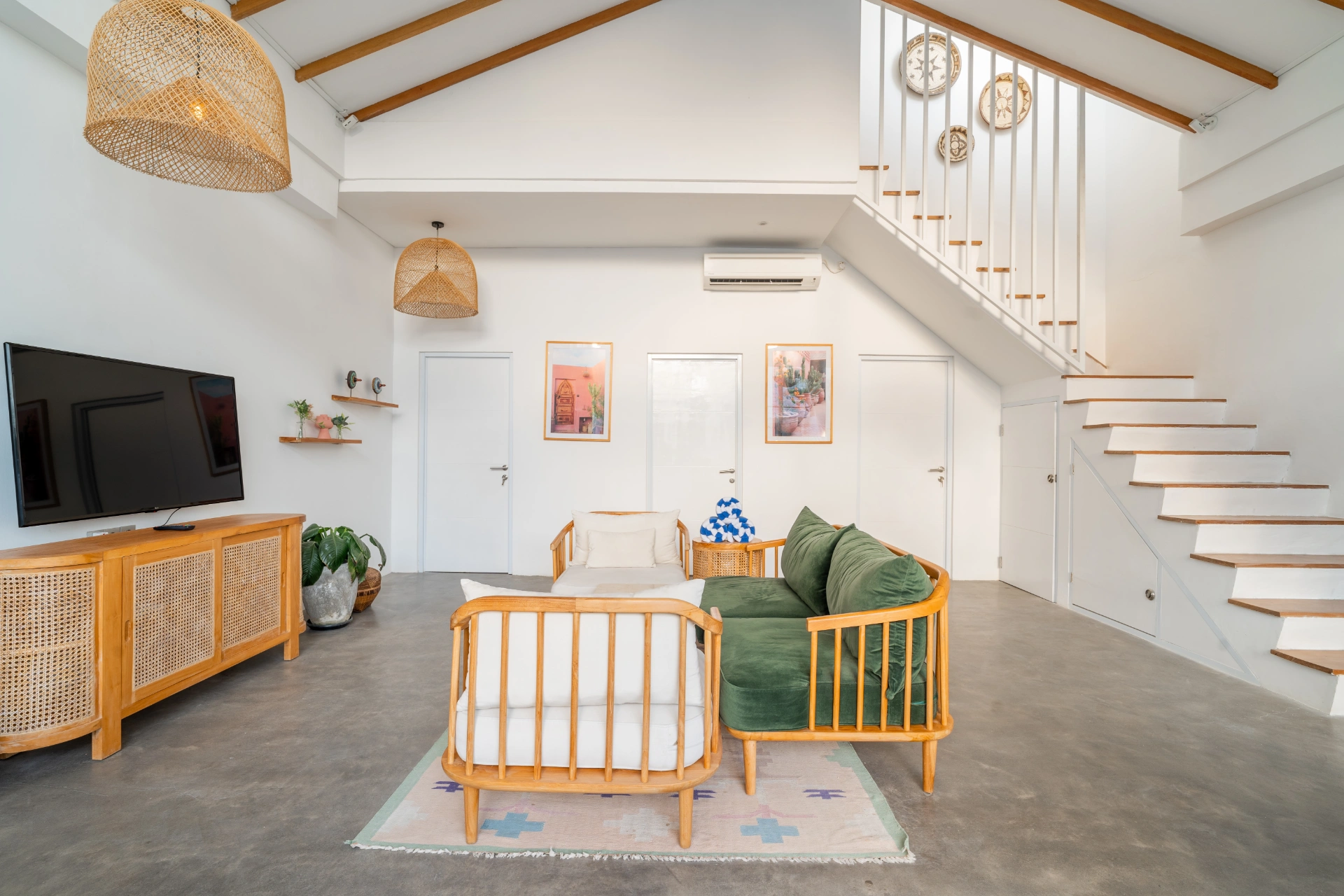 Beach Bliss Retreat : Stylish Modern 3BR Villa in Canggu, 3-bed villa for rent in Canggu – photo 7 of 15