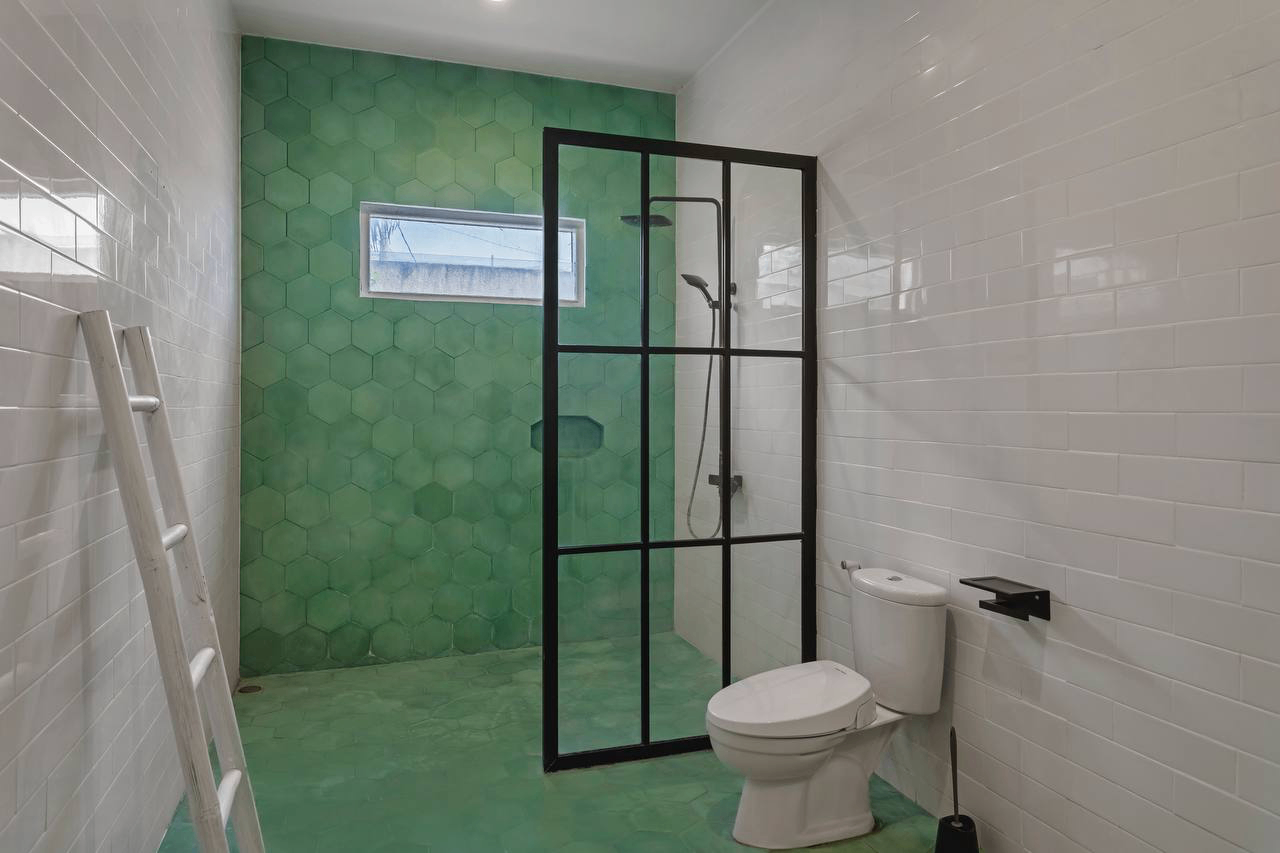 5 Bedroom Luxury Villa in Canggu, 5-bed villa for rent in Canggu – photo 10 of 15