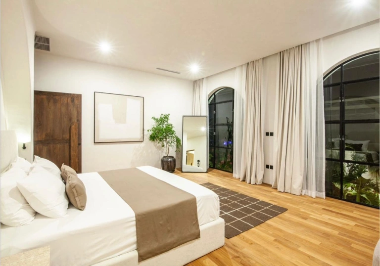 4 Bedroom Luxury Villa in Canggu Berawa, 4-bed villa for rent in Canggu – photo 6 of 14