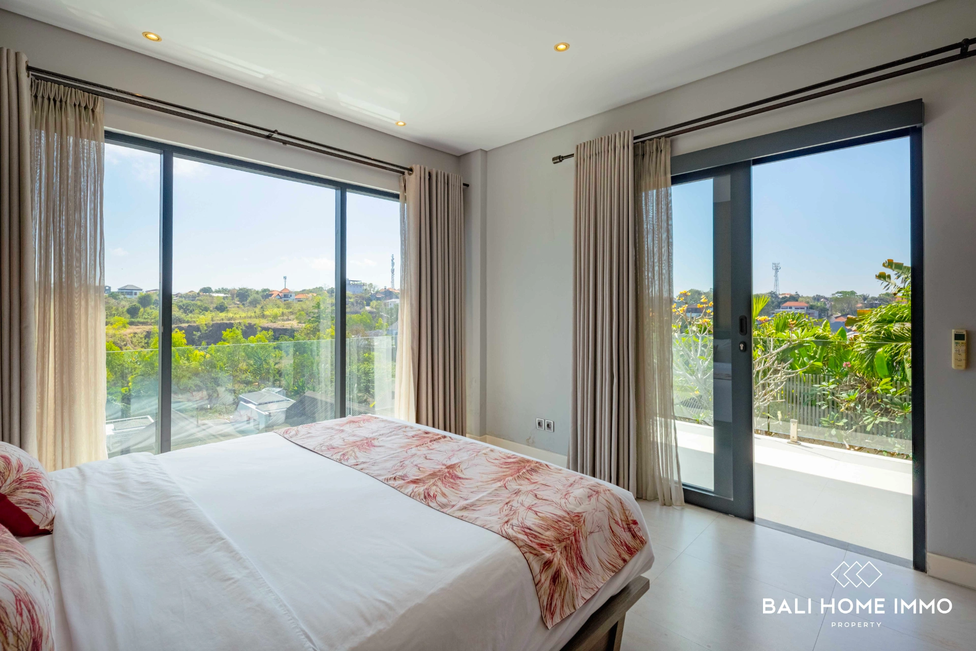 Stunning 3 Bedrooms Villa for Rent & Sale in Ungasan, 3-bed villa for rent in Uluwatu – photo 15 of 15
