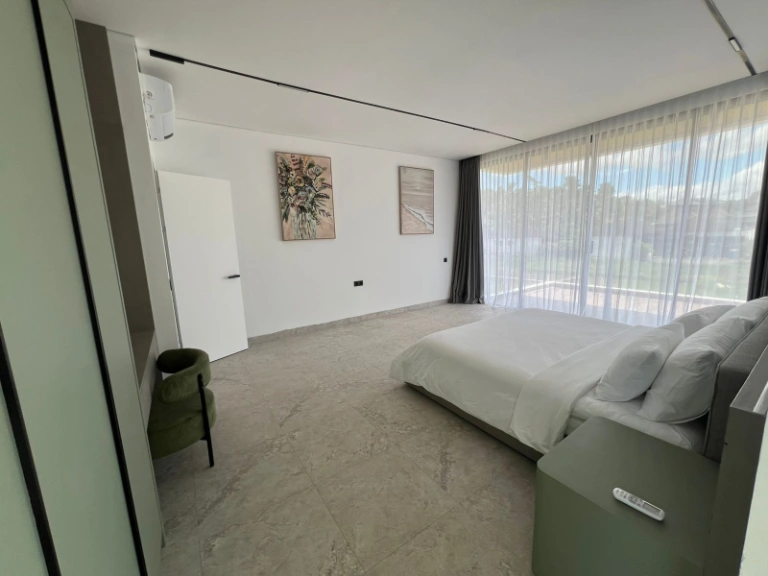 Villa Belkin Ubud - Brand New Luxury Modern 3-Bedroom Villa with Rice Field View, 3-bed villa for rent in Ubud – photo 13 of 15
