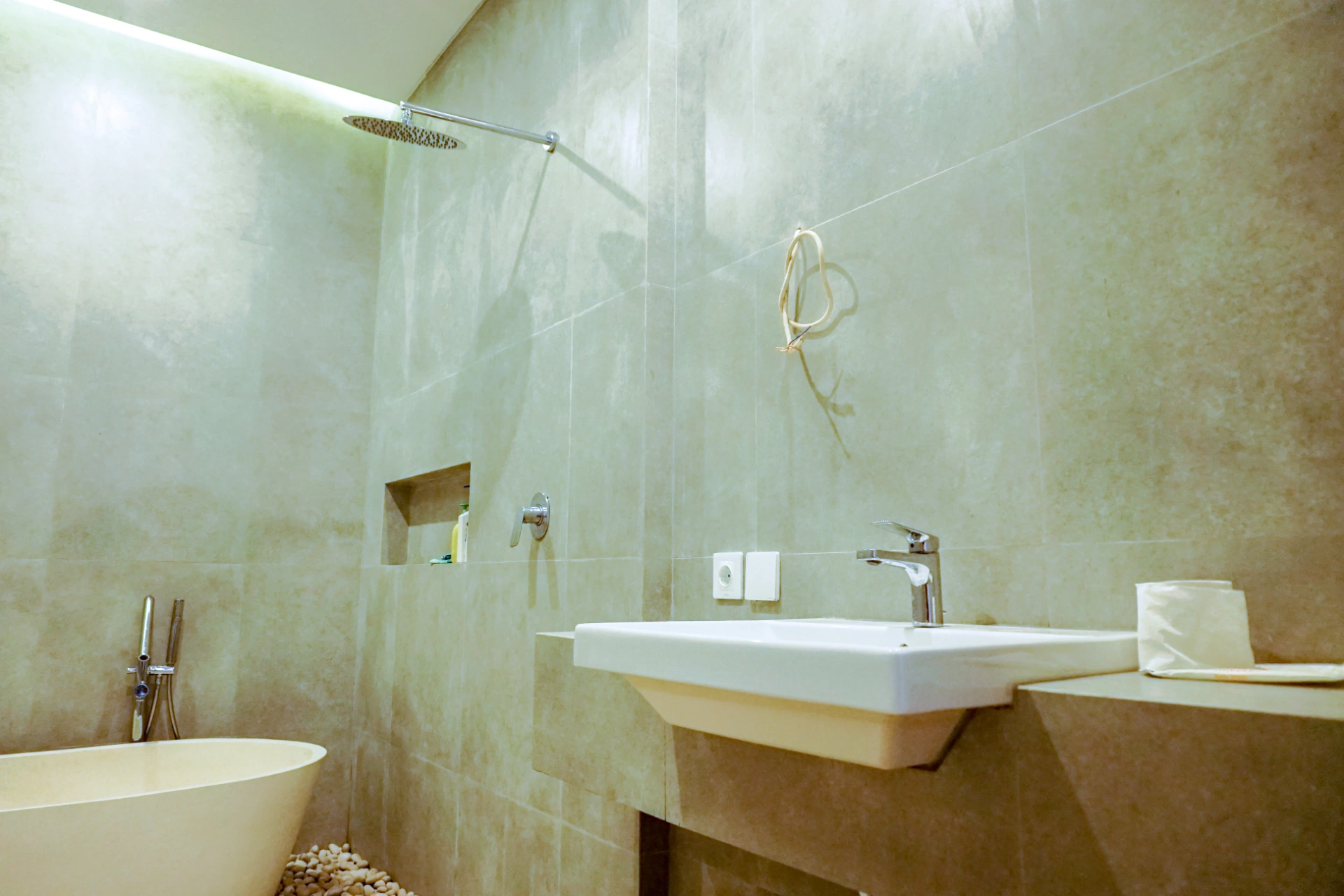 Modern 3-Bedroom Villa for Long-Term Lease in Cemagi, 3-bed villa for rent in Seseh – photo 12 of 15