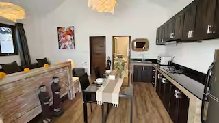 Bright Umalas Studio | Fast WiFi, Kitchen & Nomad Ready, 1-bed villa for rent in Kuta – photo 4 of 15