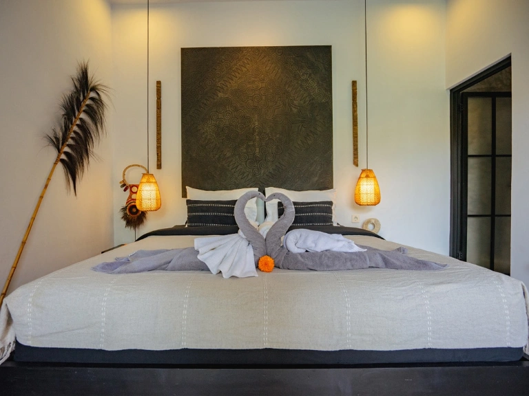 Industrial 2BR Villa Private Pool for Monthly or Yearly Rental – Canggu, Bali, 2-bed villa for rent in Canggu – photo 15 of 15