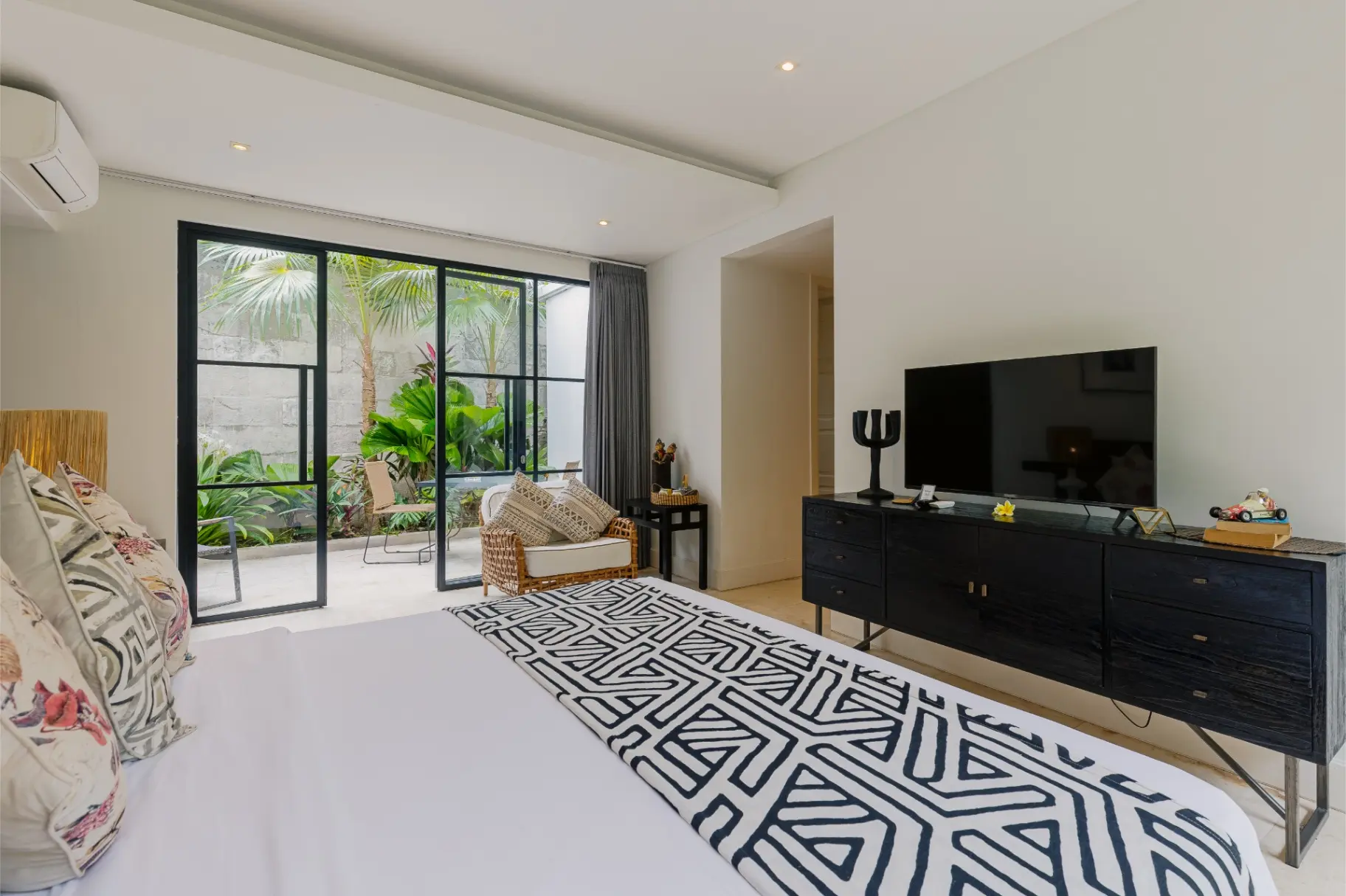 Martini - Umalas Best Mini Villa Share Pool & BBQ, 1-bed villa for rent in Canggu – photo 10 of 15