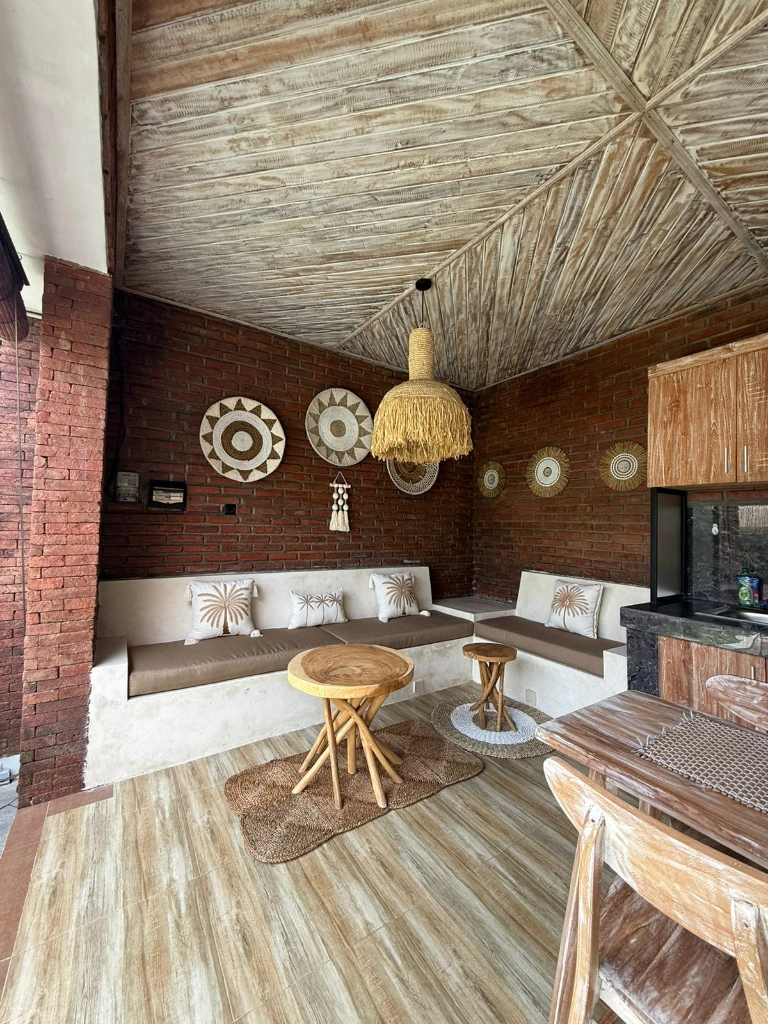 New Renovation 2 BR private Villa in PADONAN – CANGGU, 2-bed villa for rent in Canggu – photo 4 of 14