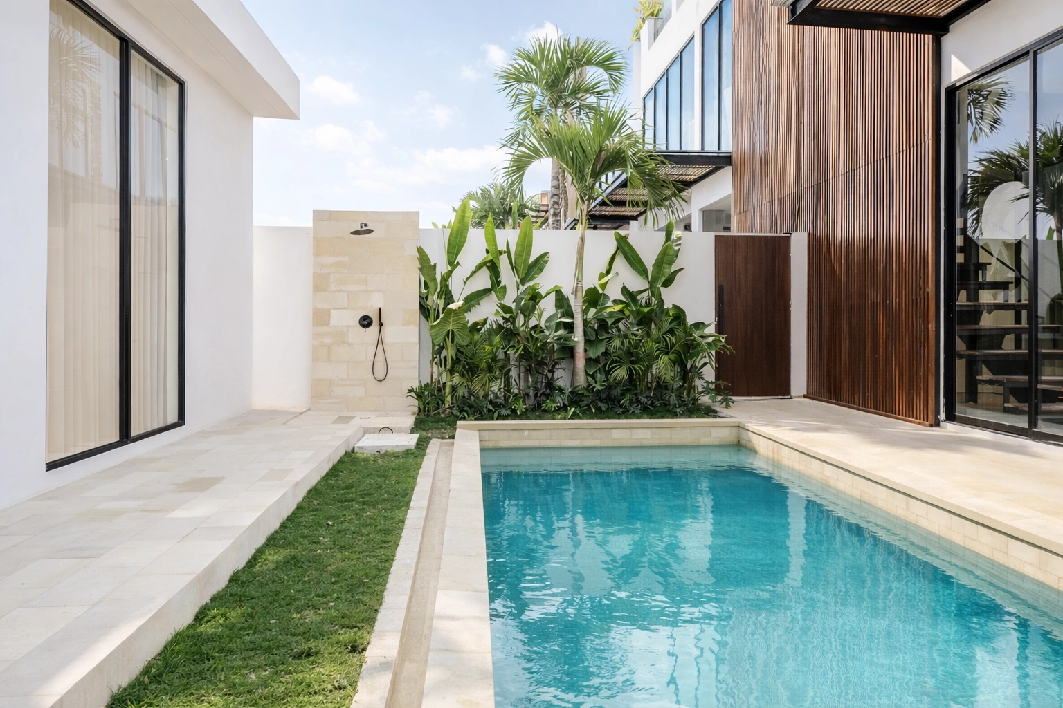 NEW 4BR Aquamarine II Canggu, Batu Bolong/5mins to Beach/Rooftop+pool, 4-bed villa for rent in Canggu – photo 10 of 15