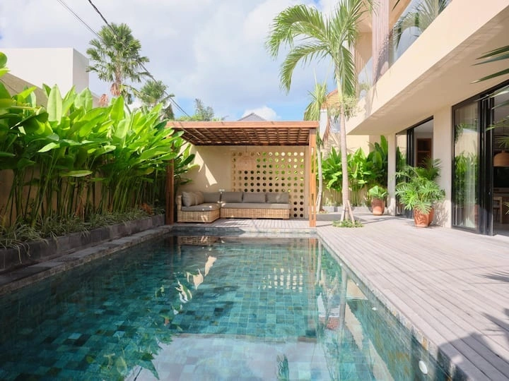 Villa For Rent 4 Bed In Umalas,Kerobokan Bali, 4-bed villa for rent in Canggu – photo 3 of 15