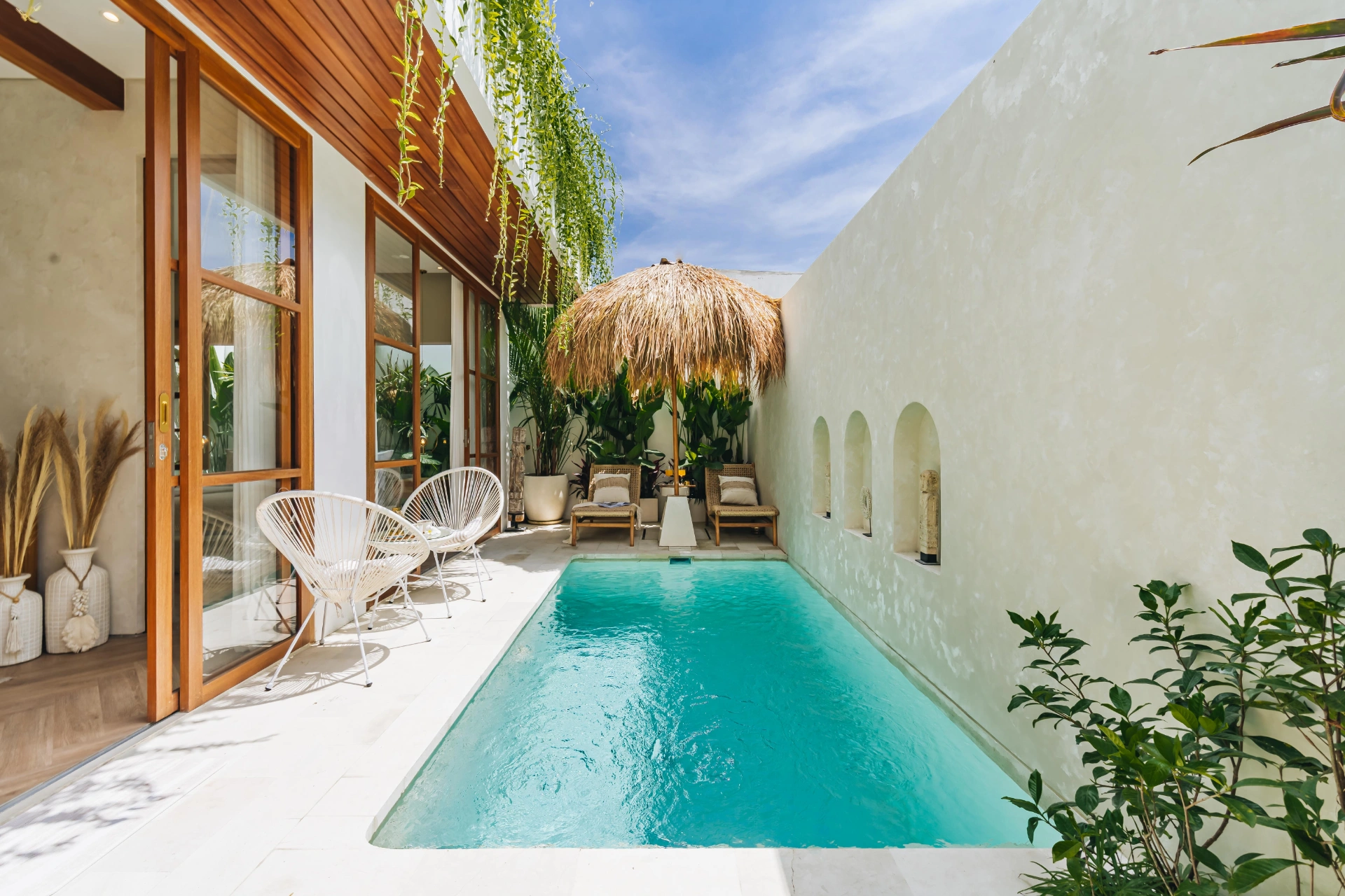 Private Pool Oasis • 5 Min Walk to Beach • Heart of Canggu, 1-bed villa for rent in Canggu – photo 8 of 15