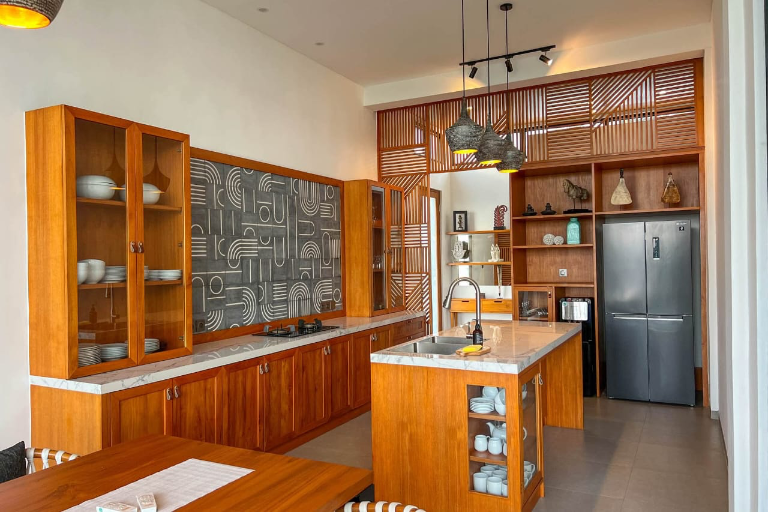 Villa For Rent 4 Bed In Berawa,Badung Bali, 4-bed villa for rent in Canggu – photo 11 of 15