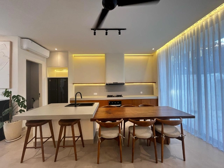 3 Bedrooms Villa Kayu Tulang, 3-bed villa for rent in Canggu – photo 6 of 15