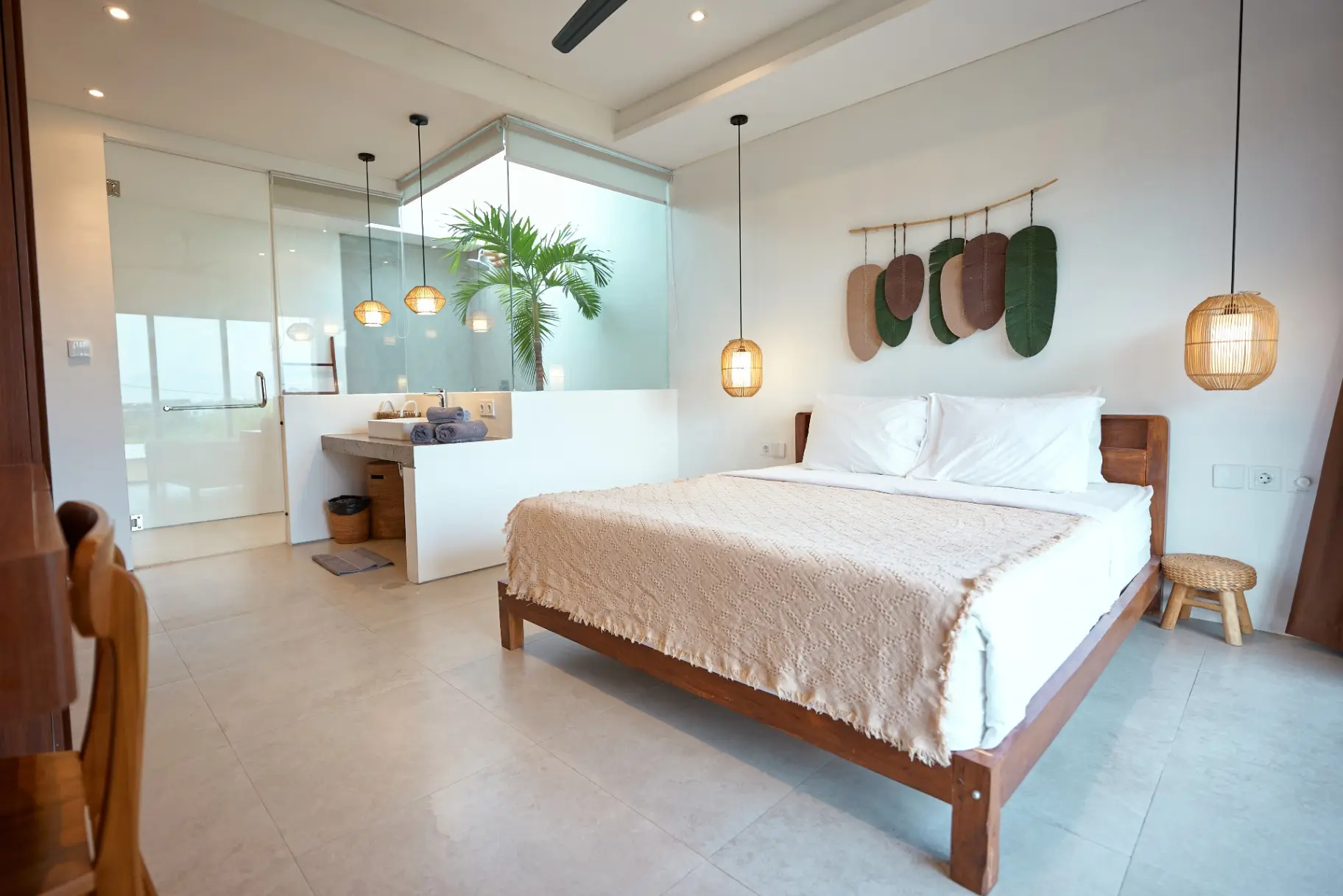 Villa Octo - 2 Bedroom Industrial Modern Villa in Great Location of Canggu, 2-bed villa for rent in Canggu – photo 5 of 15