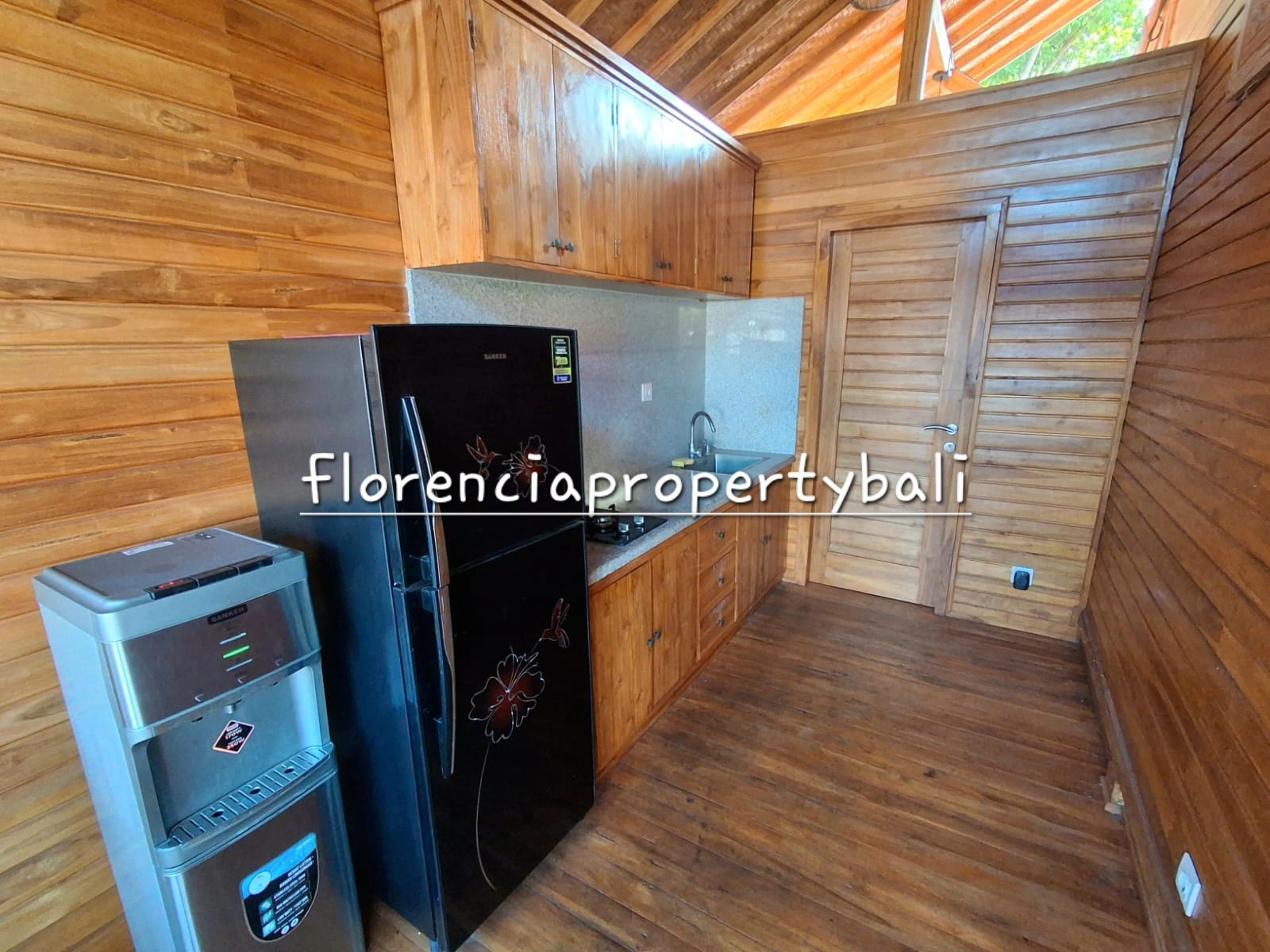 Sanur Villa | Wooden Style | 2 Bedrooms for Yearly Rental, 2-bed villa for rent in Sanur – photo 8 of 15