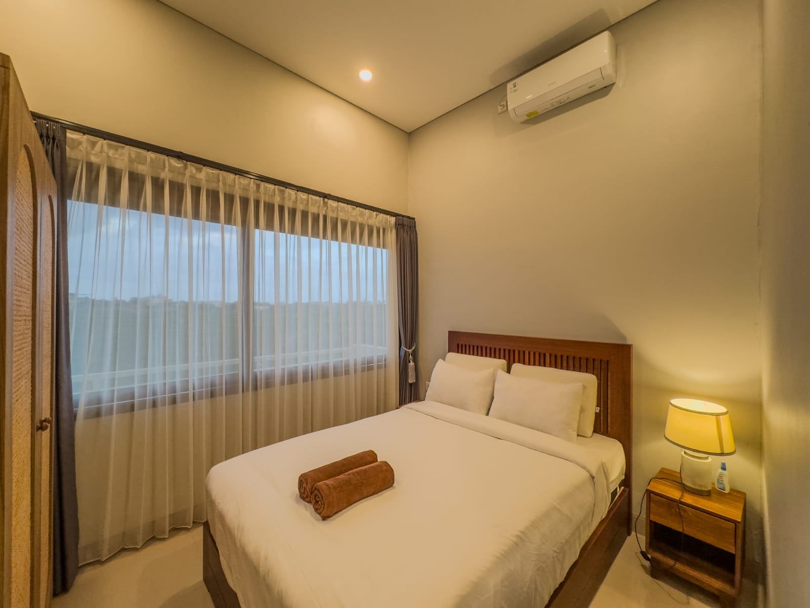 3BR Modern Villa with rice field views at Canggu, 3-bed villa for rent in Canggu – photo 3 of 12