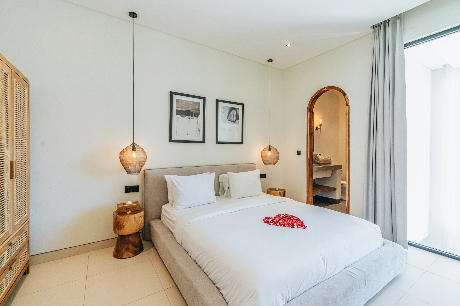 Stylish 2BR Private Pool Villa • 5 Min to Batu Bolong Beach, 2-bed villa for rent in Canggu – photo 12 of 15