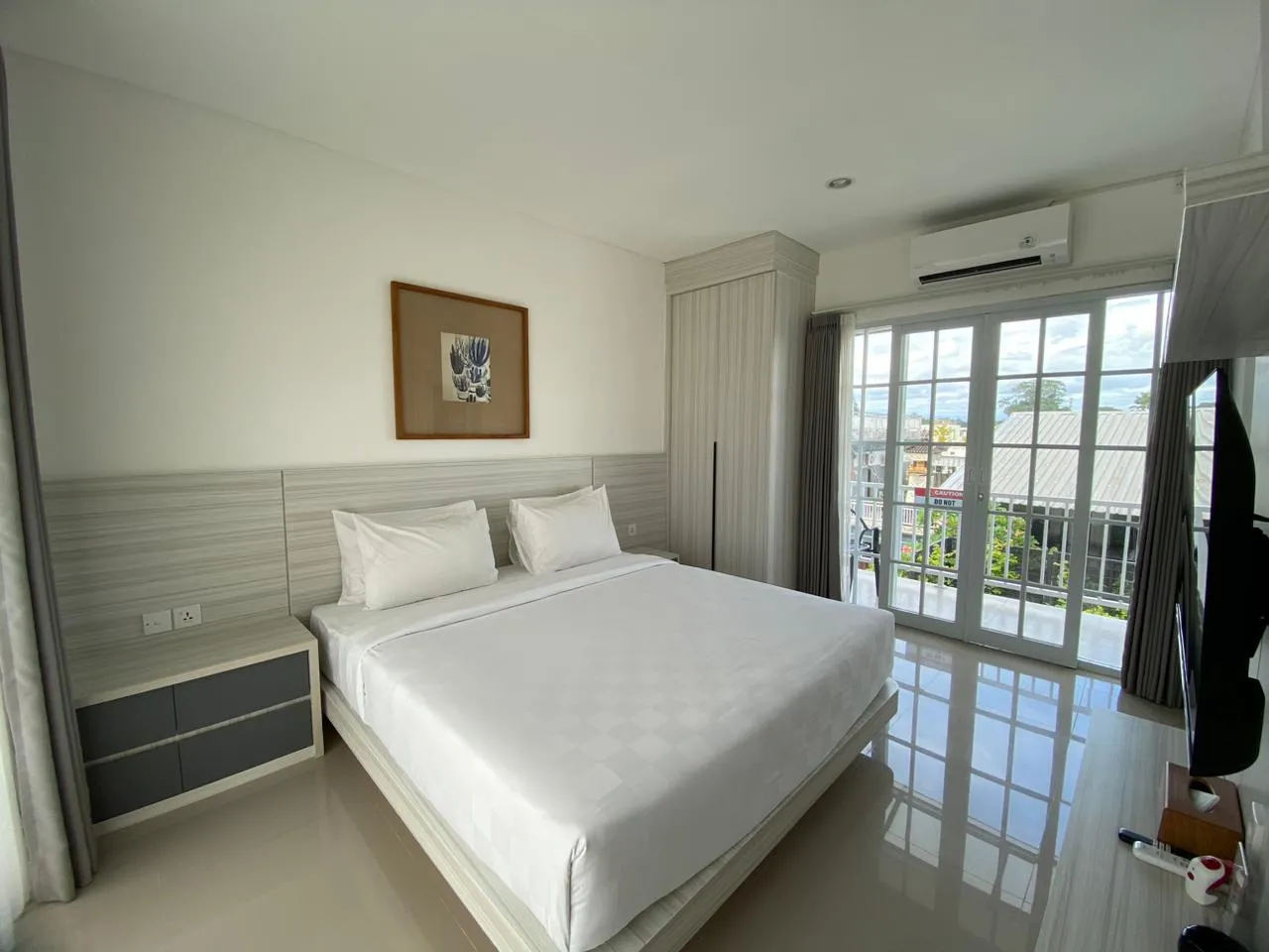 Modern 2 Bedroom Canggu– near Gym and Pererenan Beach, 2-bed villa for rent in Canggu – photo 2 of 15