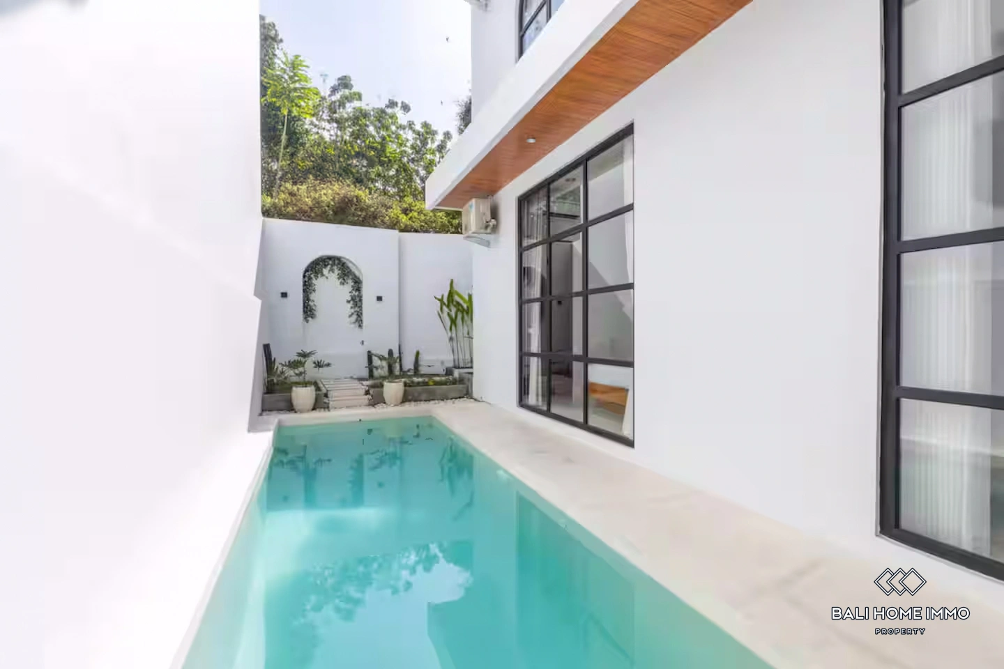 Cozy 3 Bedrooms Villa for Yearly & Monthly Rental in Bali - Ungasan, 3-bed villa for rent in Uluwatu – photo 2 of 15