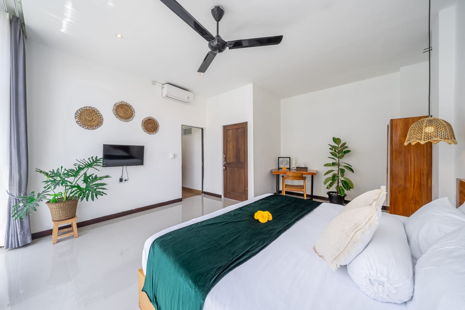 Villa For Rent 2 Bed In Kayu Tulang,Canggu Bali, 2-bed villa for rent in Canggu – photo 12 of 15