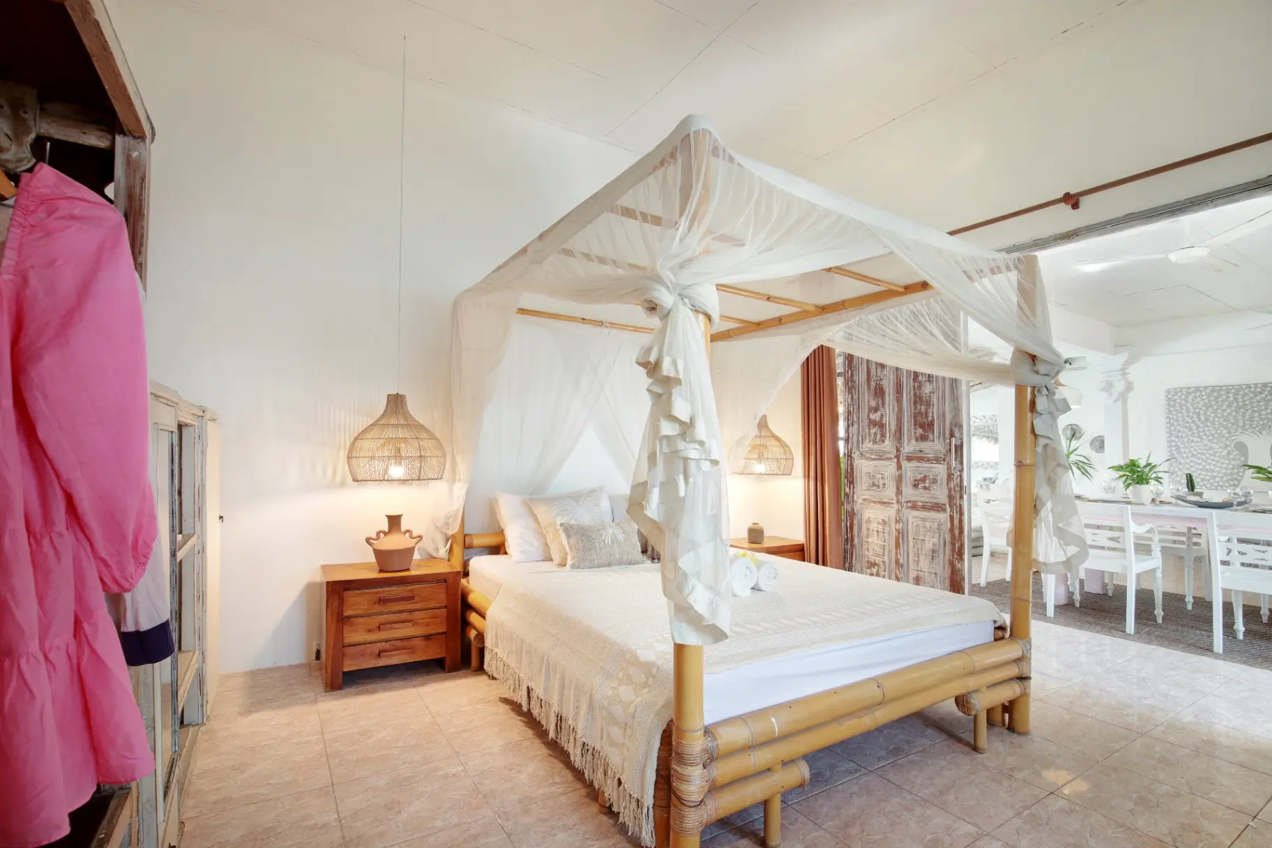 Monthly Spacious 4-Bedroom 4 bathroom Villa Opposite French School – Umalas, 4-bed villa for rent in Seminyak – photo 4 of 15