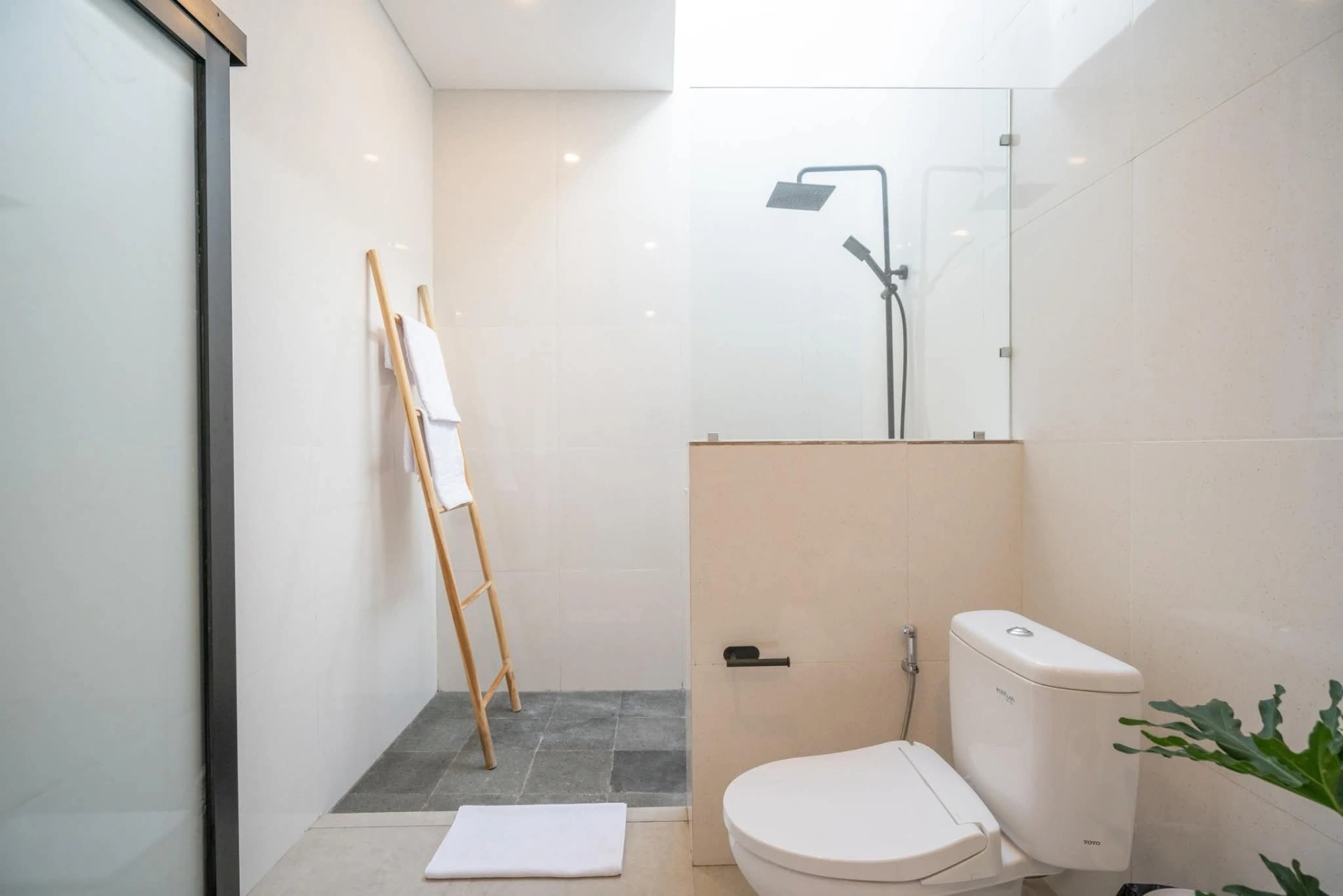 Modern Villa For Rent 3 Bed In Buwit,Tabanan Bali, 3-bed villa for rent in Tabanan – photo 11 of 15