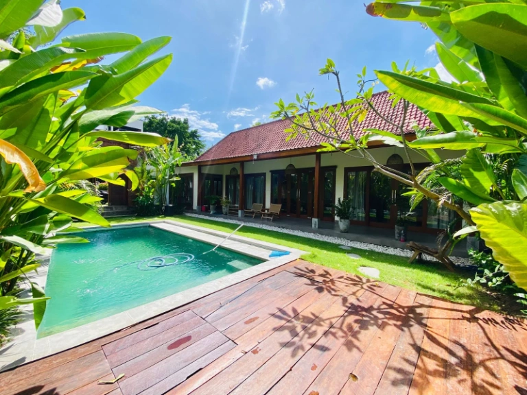 3 Bedroom Villa for Yearly Rent in Canggu, 3-bed villa for rent in Canggu – photo 12 of 15