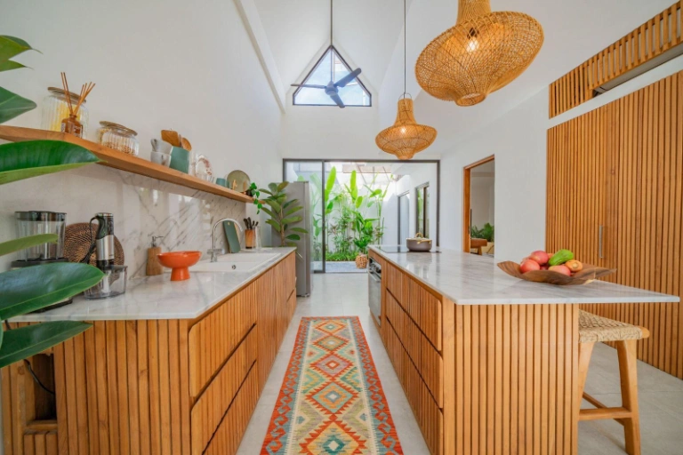 Exclusive Tropical Garden Villa for Rent in Berawa, 3-bed villa for rent in Canggu – photo 12 of 15