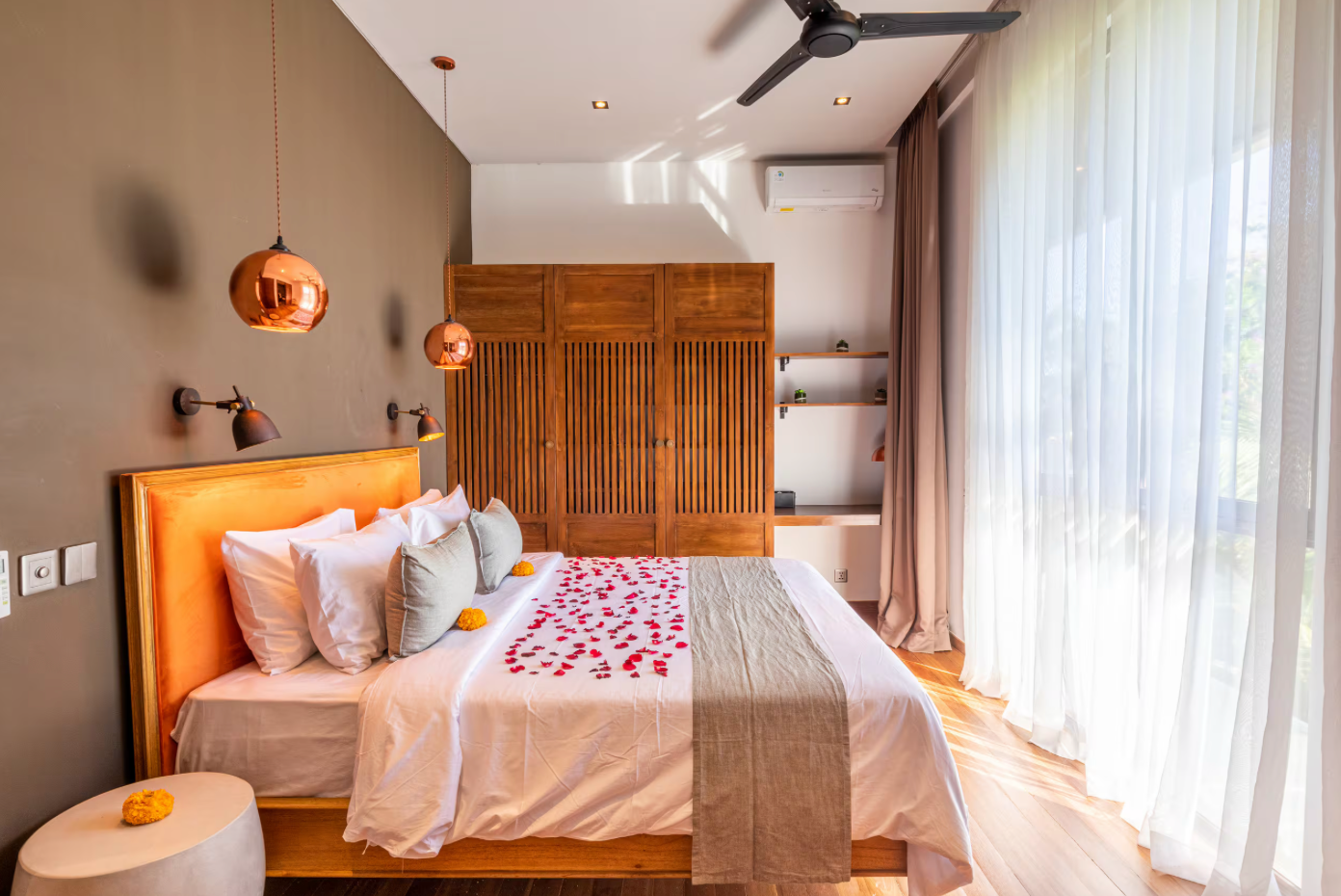 Luxury Tropical Escape 4BR Villa in Umalas w Pool, 4-bed villa for rent in North Bali – photo 5 of 10