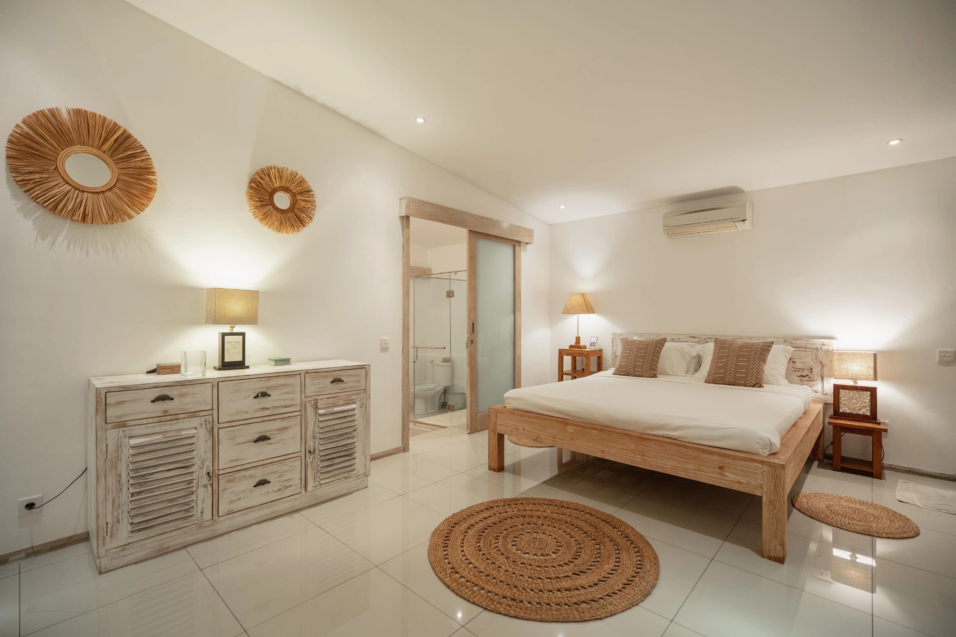 Villa Lestari 1 - Quiet 2BD Villa w/ Private Pool - Umalas, 2-bed villa for rent in Canggu – photo 2 of 15