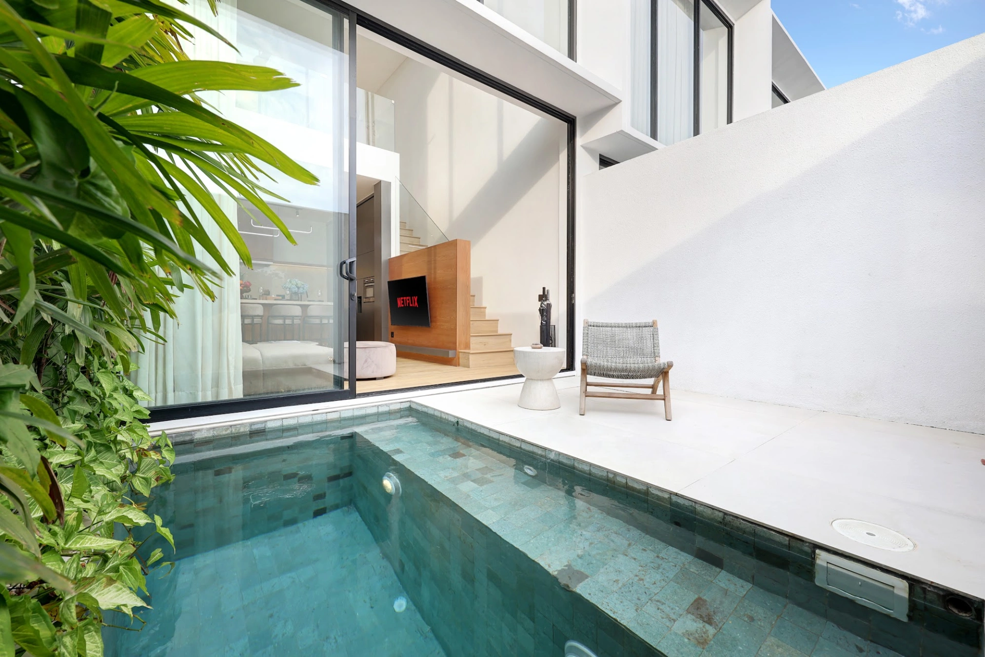 Modern 2BR Townhouse w/ Private Pool and Dedicated Workspace, 2-bed villa for rent in Canggu – photo 4 of 15