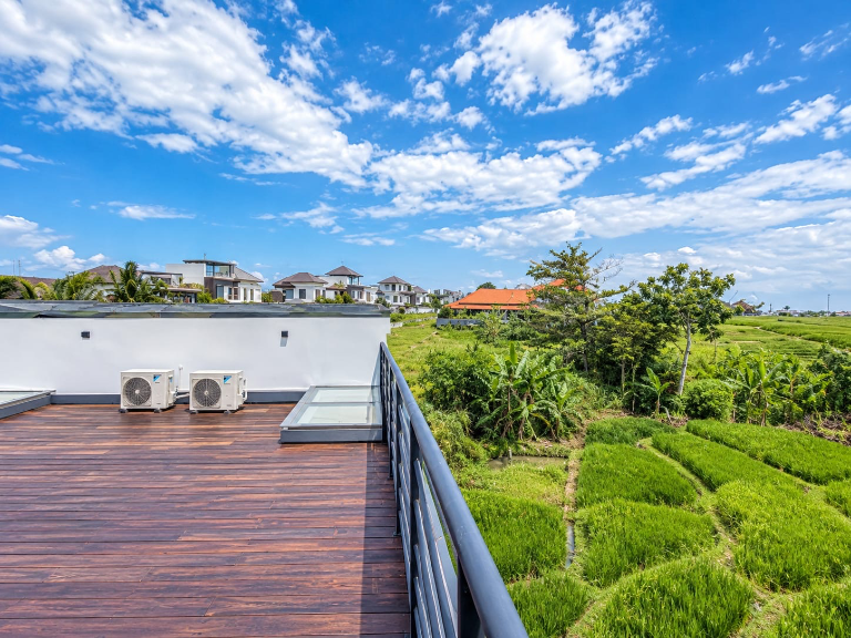 4-bedroom Modern Tropical Villa — Cemagi, 4-bed villa for rent in Pererenan – photo 12 of 15