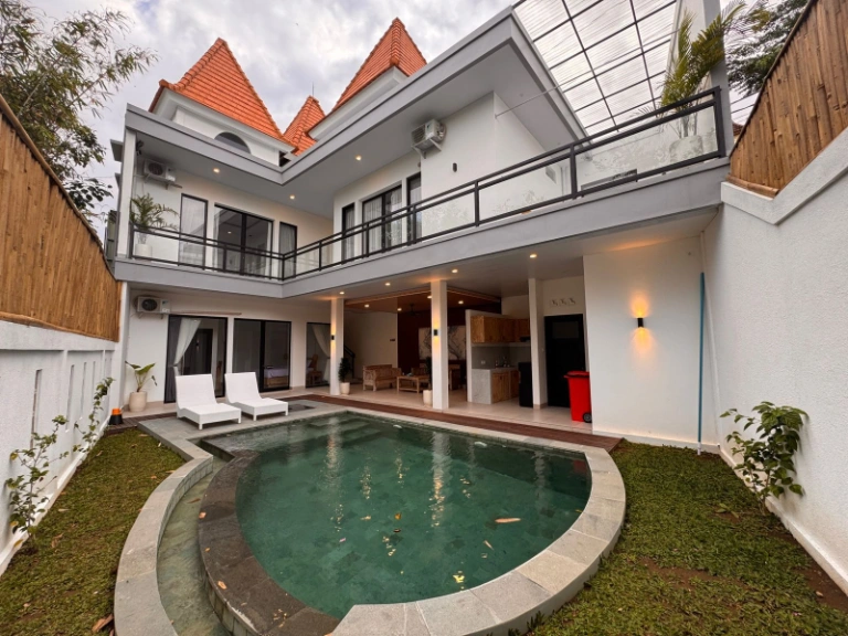 Brand New Spacious 3 Bedroom Villa in Canggu, 3-bed villa for rent in Canggu – photo 7 of 12