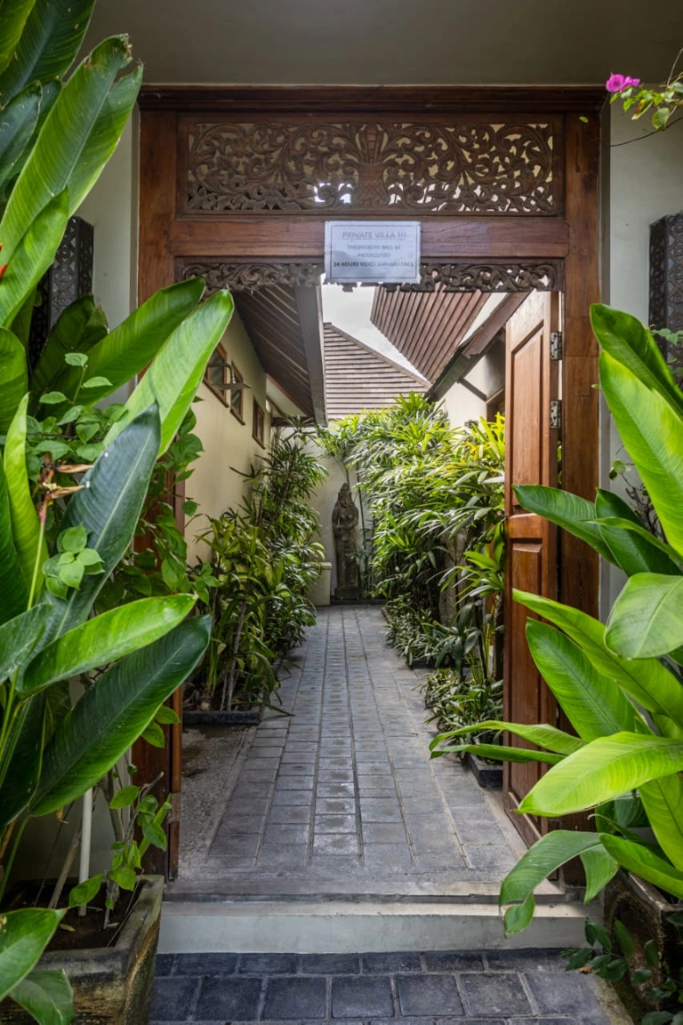 Berawa Beach Escape | Pool | 100m to Beach | Bali, 4-bed villa for rent in Canggu – photo 9 of 15
