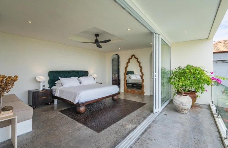 Luxury 3BR Villa with Pool, Sauna & Garden | Villa Manaaki, 3-bed villa for rent in Canggu – photo 4 of 15