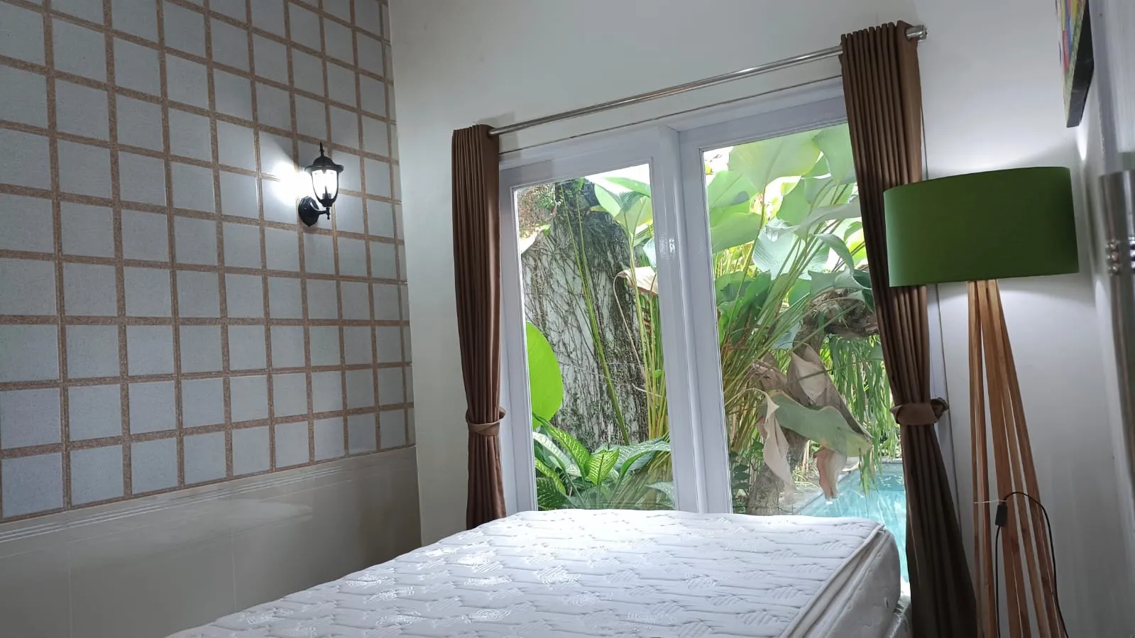 Kontemporer Style Villa at Kerobokan, 2-bed villa for rent in Kuta – photo 11 of 14