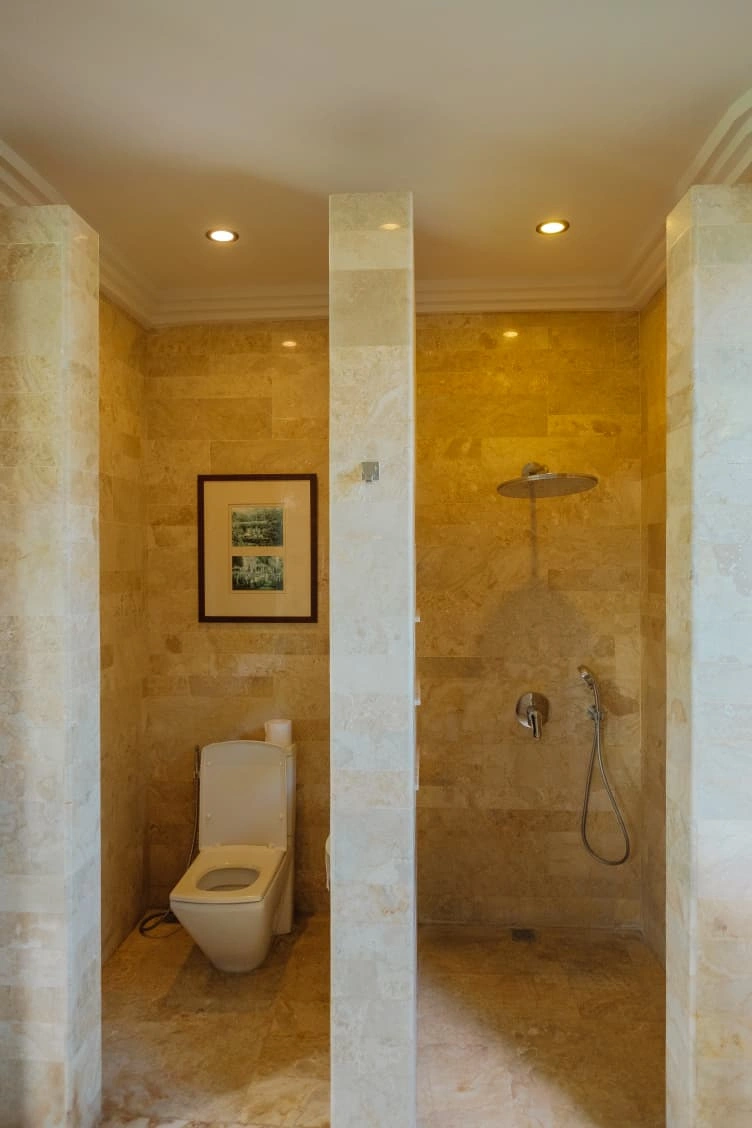 Villa for Rent in Umalas Bali, 4-bed villa for rent in Canggu – photo 6 of 15