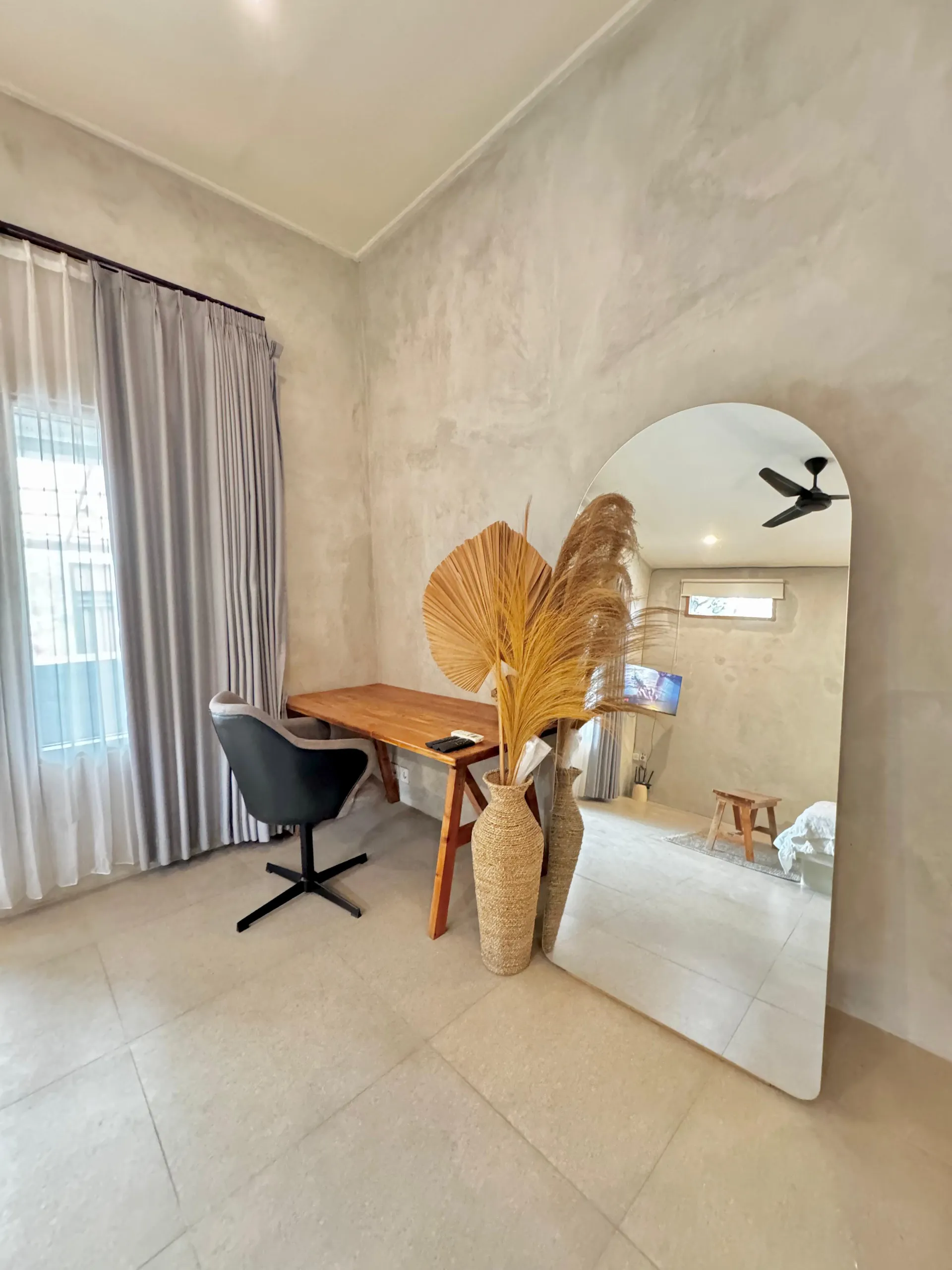 Industrial Style 1BR House in Padonan 2, 1-bed villa for rent in Kuta – photo 4 of 11