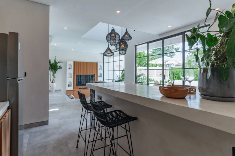 Tranquily Modern 2 Bedrooms Villa with Rice Field View in Buduk - Canggu, 2-bed villa for rent in Canggu – photo 4 of 11