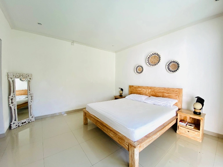 2 Bedroom Villa for Yearly Rent in Berawa, 2-bed villa for rent in Canggu – photo 3 of 15