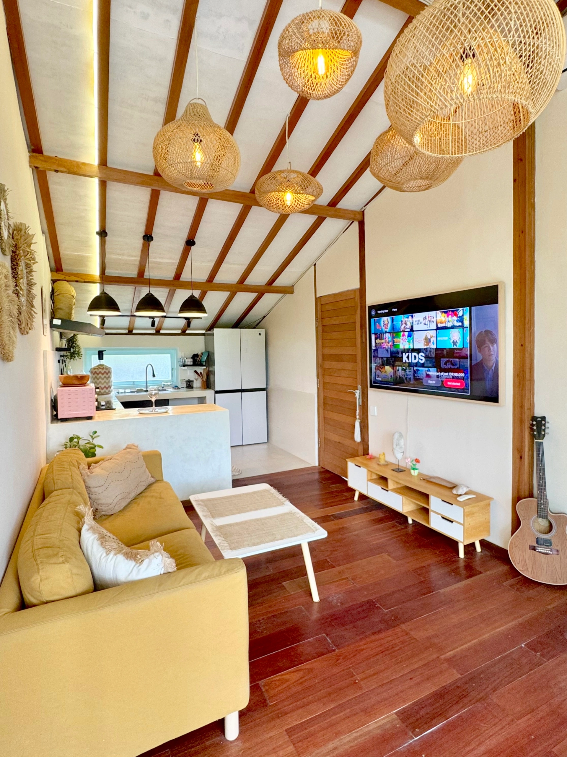 Tropical 2BR Villa w/ Rice Field View and Garden Space, 2-bed villa for rent in Ubud – photo 9 of 10
