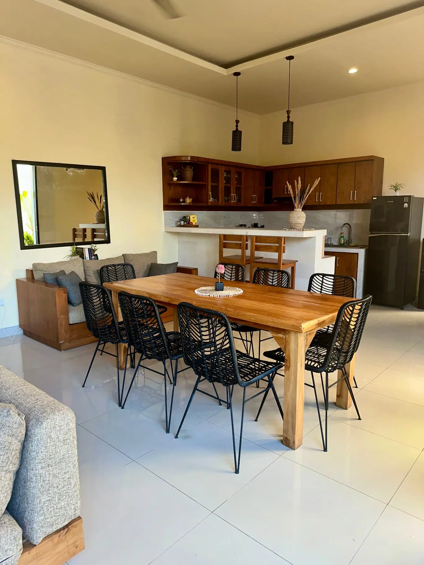 Spacious 4BR Villa w/ Private Pool and Sunset Views, 4-bed villa for rent in Canggu – photo 6 of 10