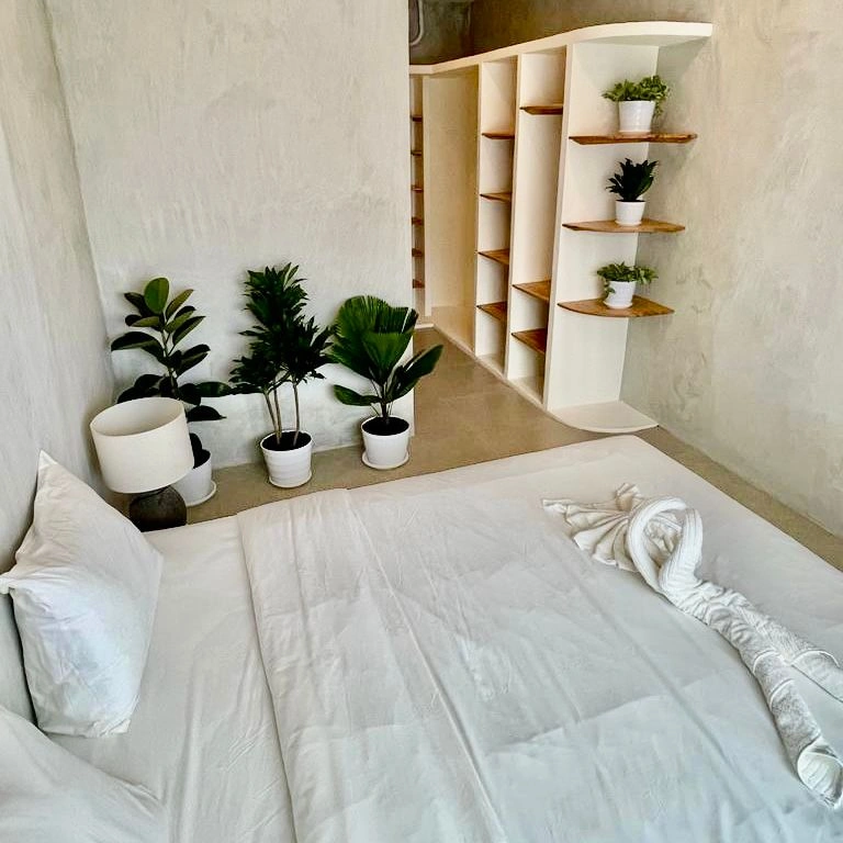 1 Bedroom 1 Bathroom House in Canggu Padonan 2 minutes to BAKED., 1-bed villa for rent in Canggu – photo 2 of 10